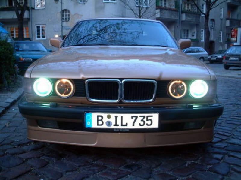 http://www.bmwgtn.ru/gallery/e32/e32_10.jpg