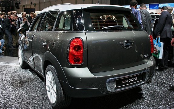 201003051140_2012_mini_countryman6-575x359.jpg