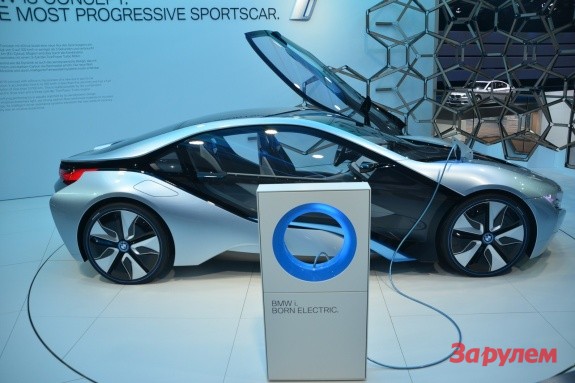 201109191336_bmw_i8_side_view.jpg