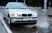  BMW318i E46