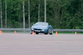 прохождение поворотов Maserati Coupe