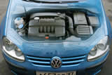 моторный отсек Volkswagen Golf 1.6